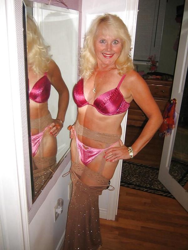 25P Mirror babes
