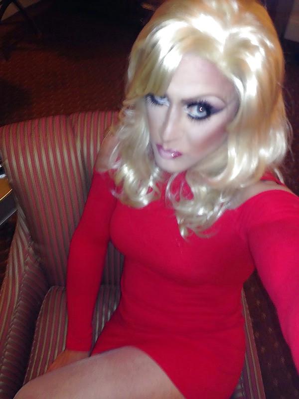 25P Mix of crossdressed babes