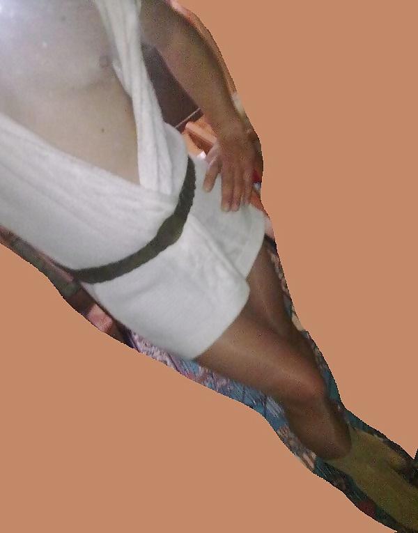 16P Sexy turkish shemale legs and boots