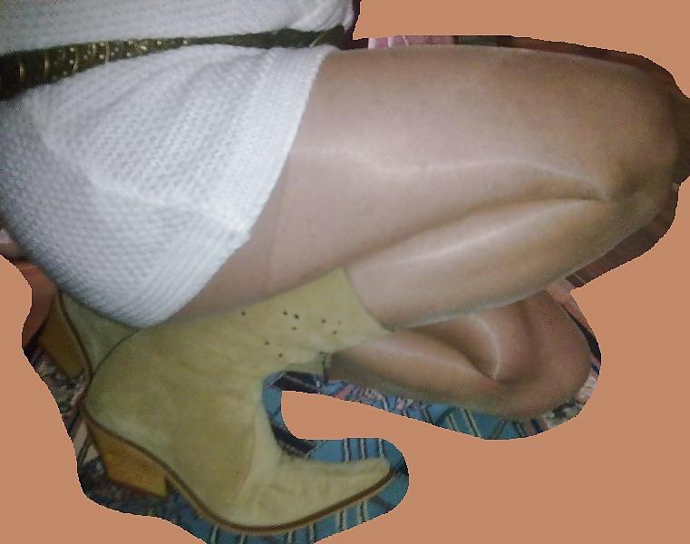 16P Sexy turkish shemale legs and boots
