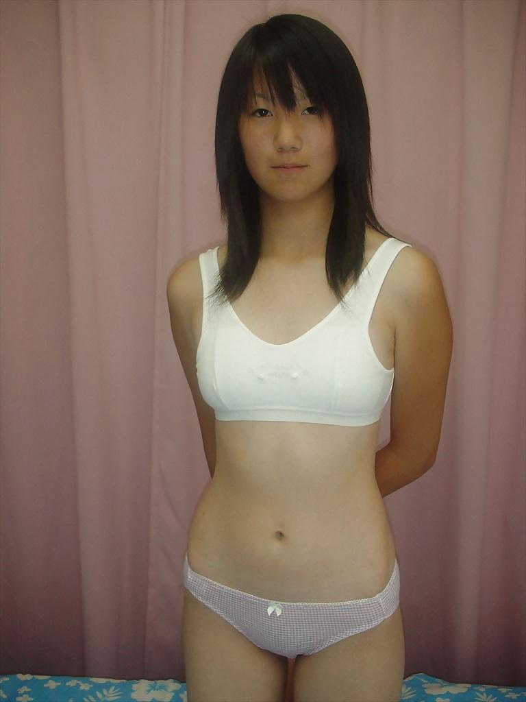 20P Japanese Girl Friend 255