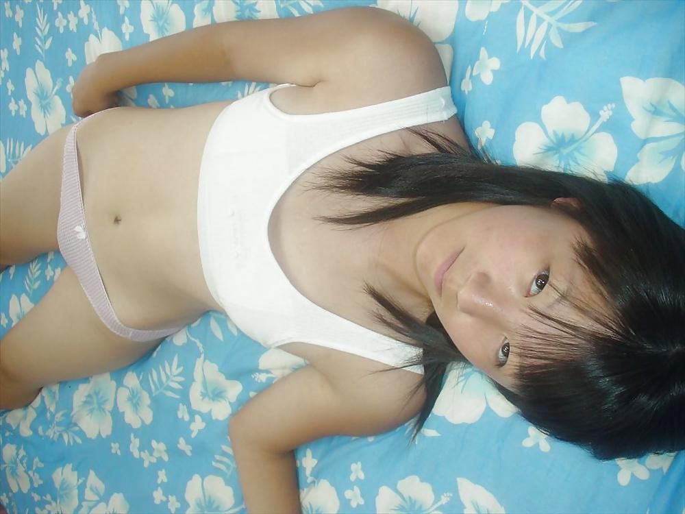 20P Japanese Girl Friend 255