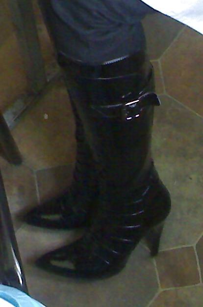 7P Cum on gf patent leather boots