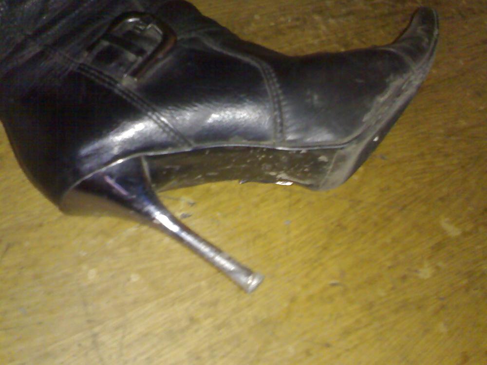 12P Fuck and cum on dirty co-workers boots
