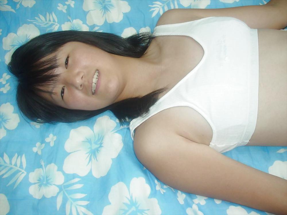 20P Japanese Girl Friend 256