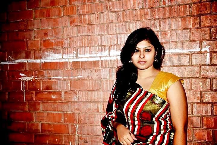 19P Chubby Indian girl nude
