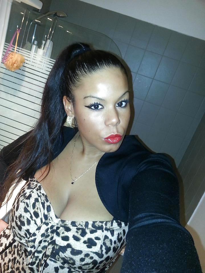 25P Beurette melanie