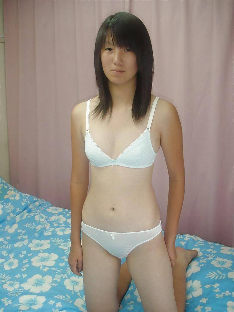 20P Japanese Girl Friend 257