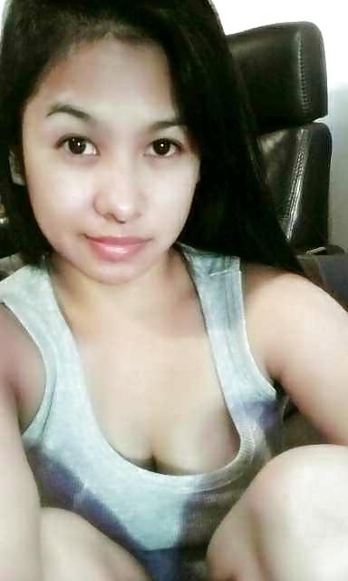 15P Philippine maid is a slut