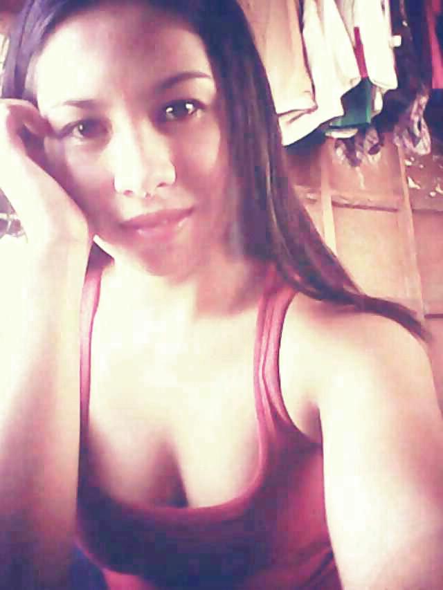 15P Philippine maid is a slut