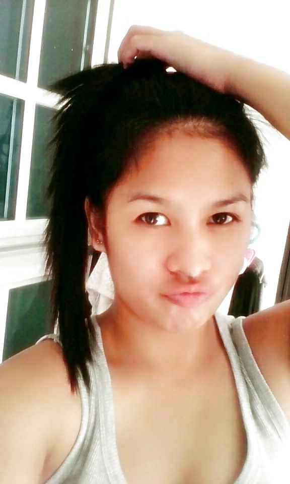 15P Philippine maid is a slut