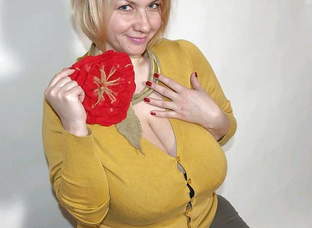 22P MEGA BRÜSTE RUSSISCH