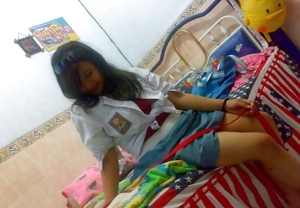 25P Indonesian Girls Collection - Part 001