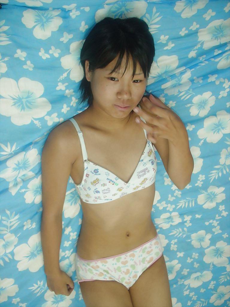 20P Japanese Girl Friend 258