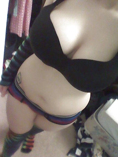 25P Nerdy with beautiful boobs