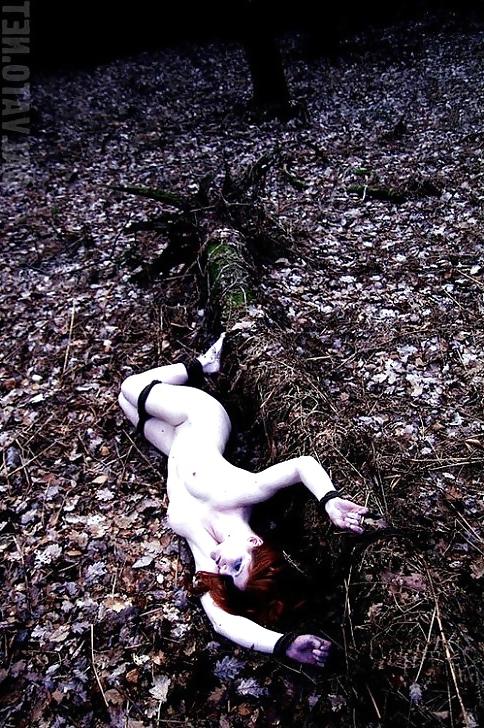 25P 7. Bondage outdoor
