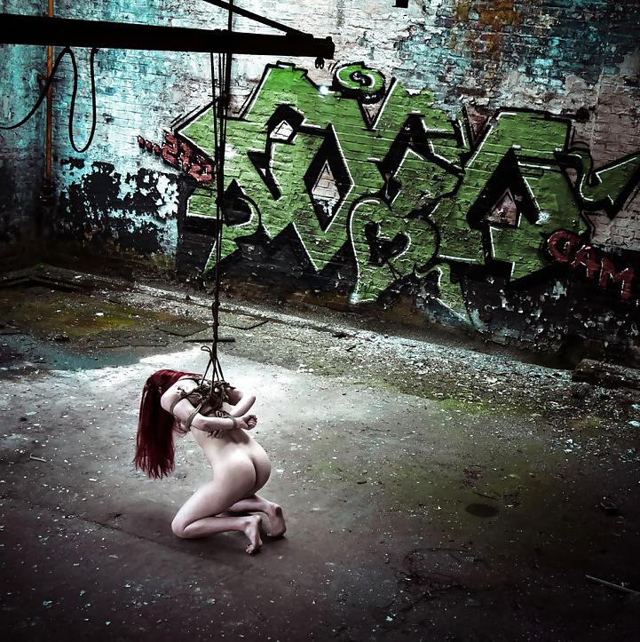 25P 7. Bondage outdoor