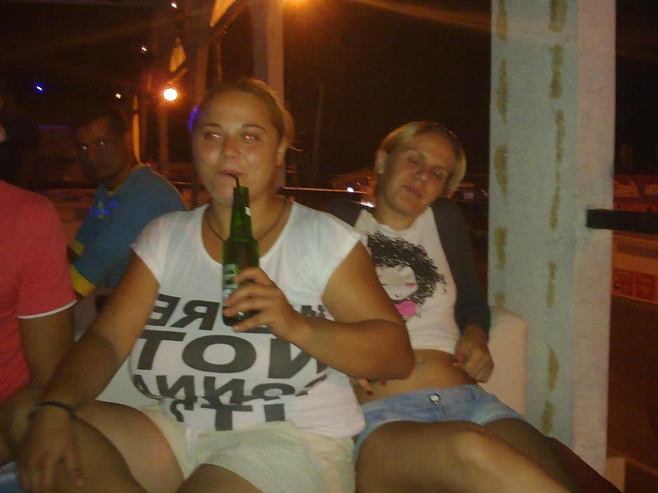 15P Romanian Huge Tits Amateur 33