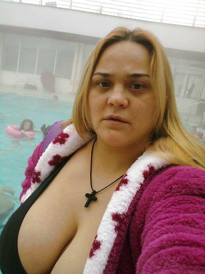 15P Romanian Huge Tits Amateur 33