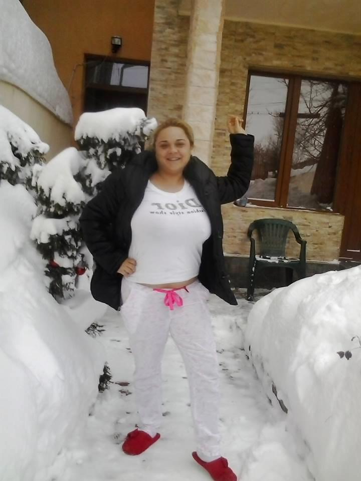 15P Romanian Huge Tits Amateur 33
