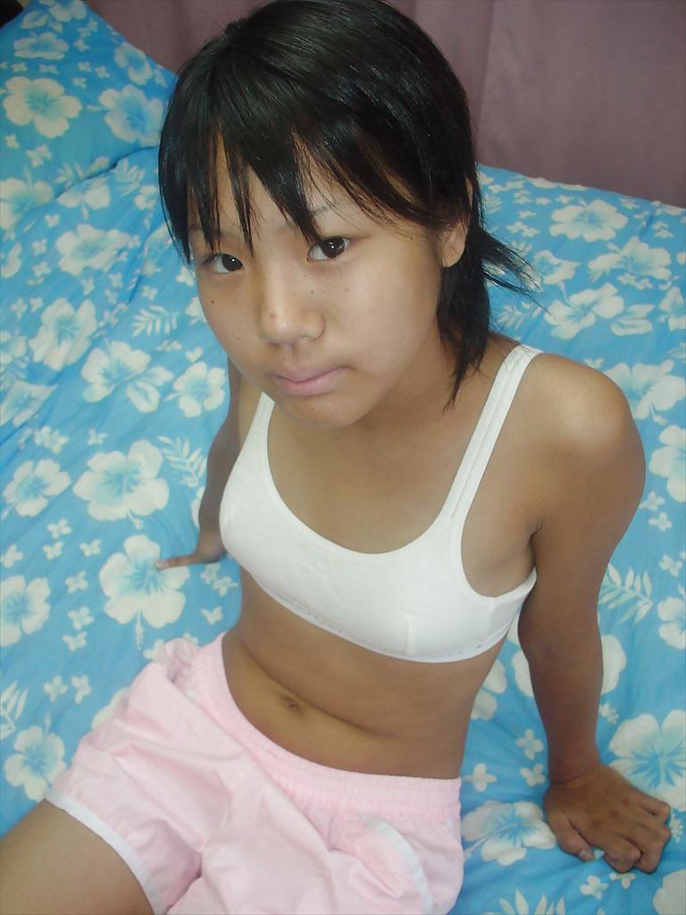 20P Japanese Girl Friend 259