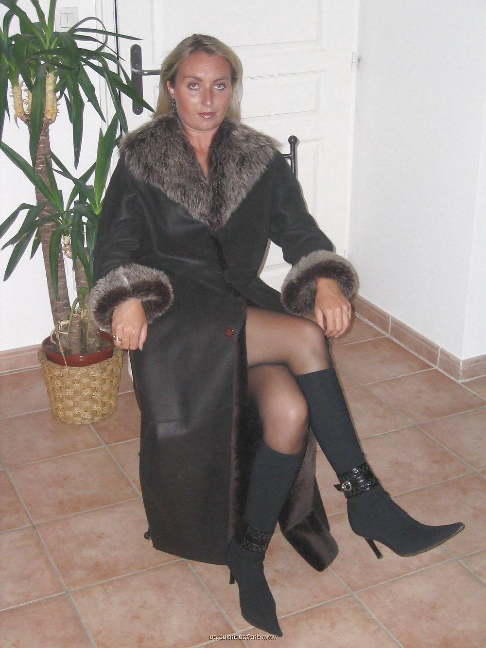 24P Hot fuckable German Mature 19 - Pt. 1