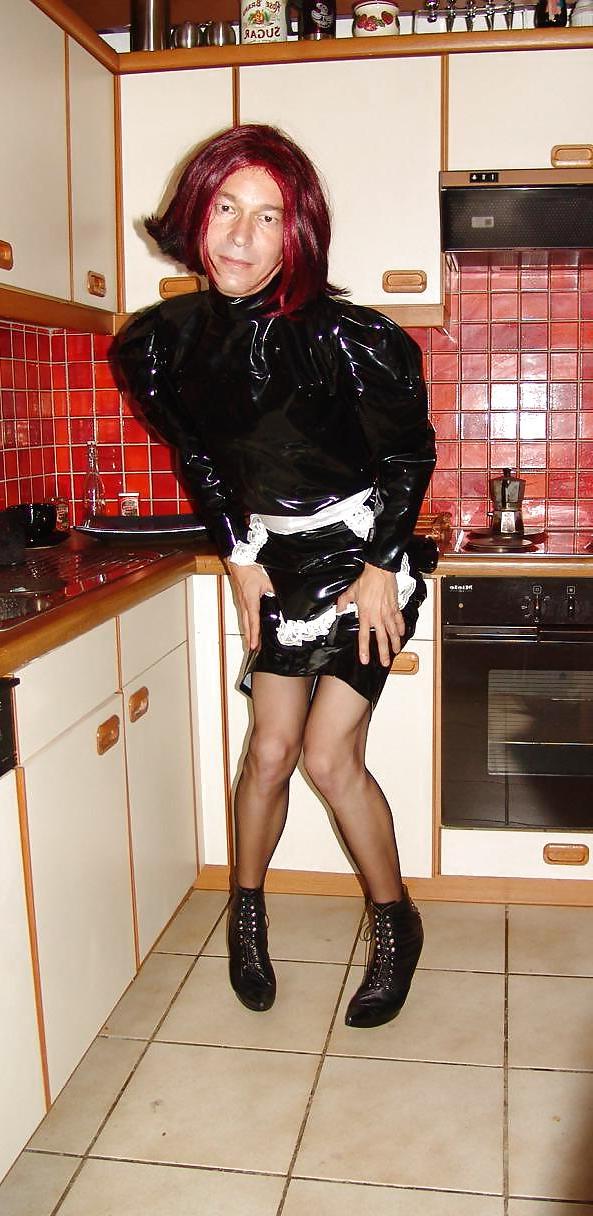12P Slavinia-maid