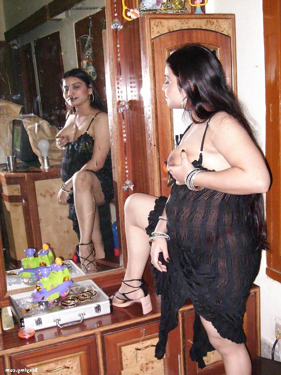 17P Indische Tante nackt 1