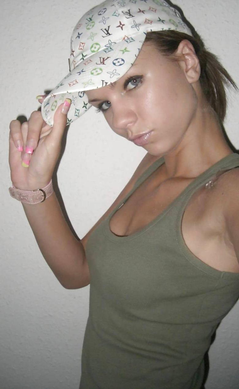 25P Big boobs at facebook