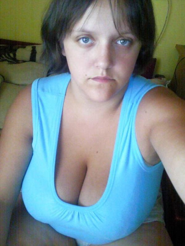 24P Big boobs in bra