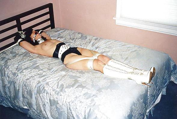 14P Fetish Bondage MILF