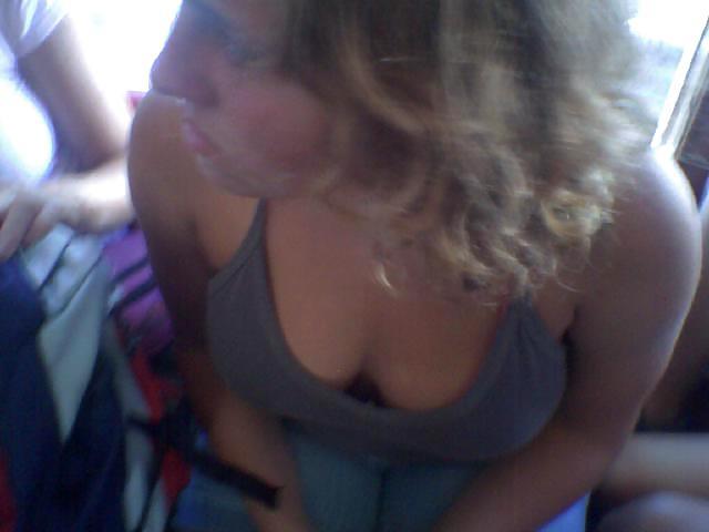 24P Downblouse Boobs