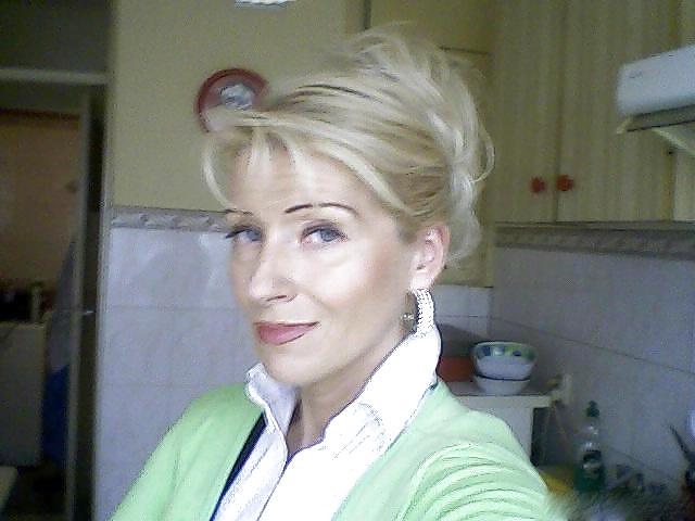 25P UK Beautiful Milf