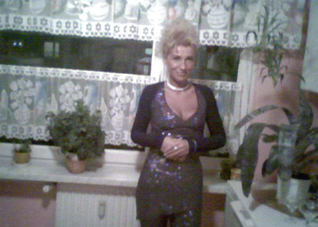 25P UK Beautiful Milf