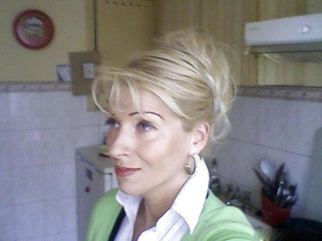 25P UK Beautiful Milf