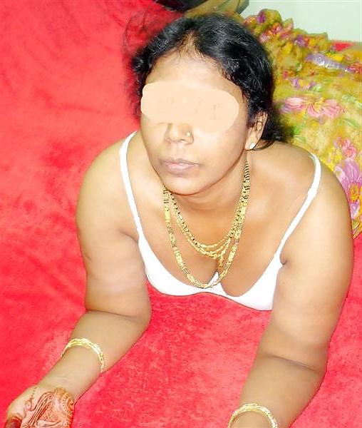 25P Indische Tantenshow