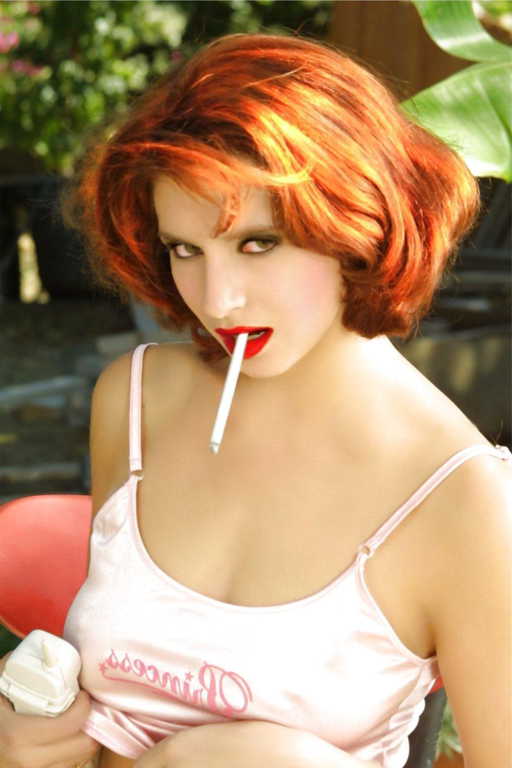 12P Smoking Redheads 001