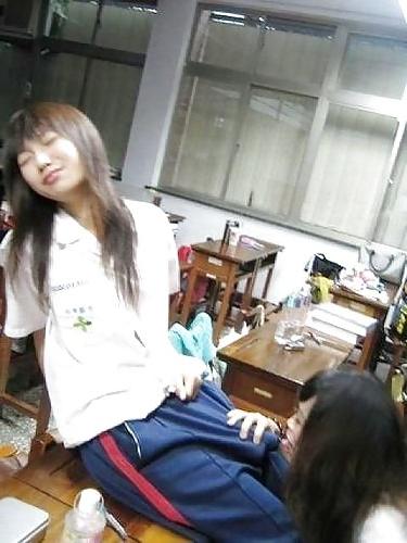 7P Crazy hischool girls