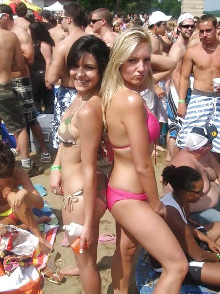 25P Facebook non-nude babes