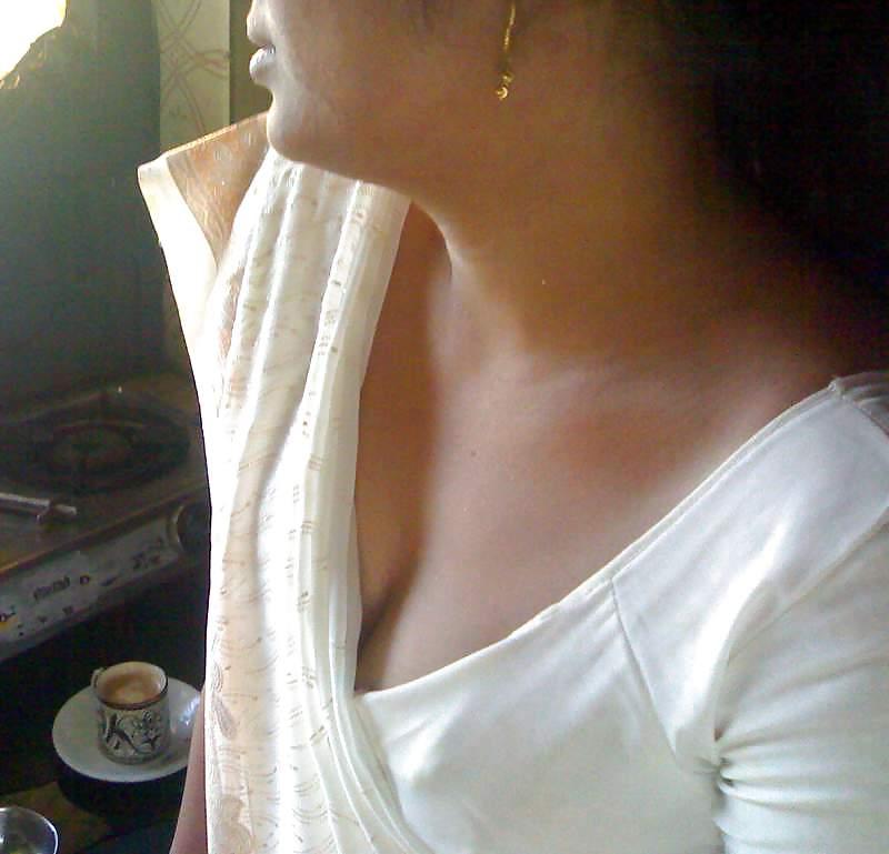 17P Indian teen nude 315