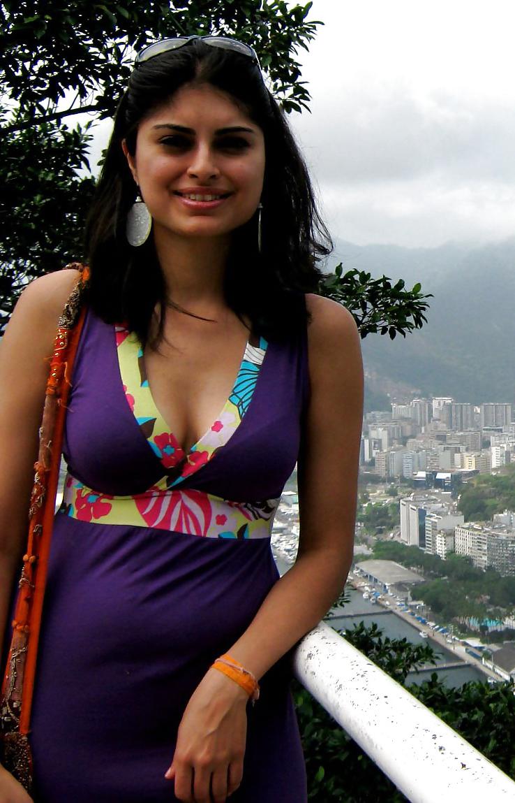 15P Indian teen nude 318