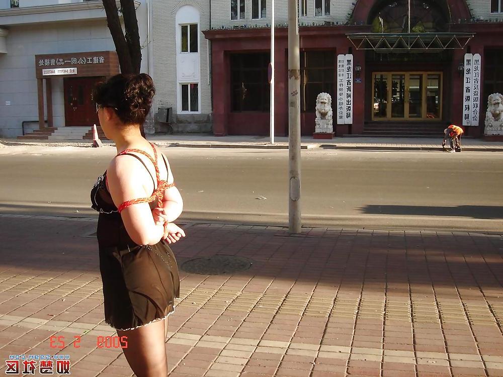 25P Crazy women on avenue SM