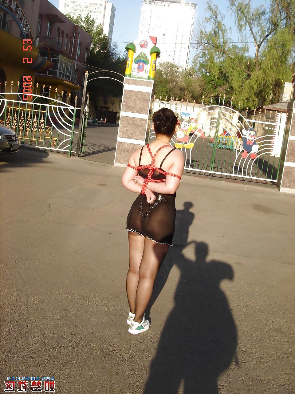 25P Crazy women on avenue SM