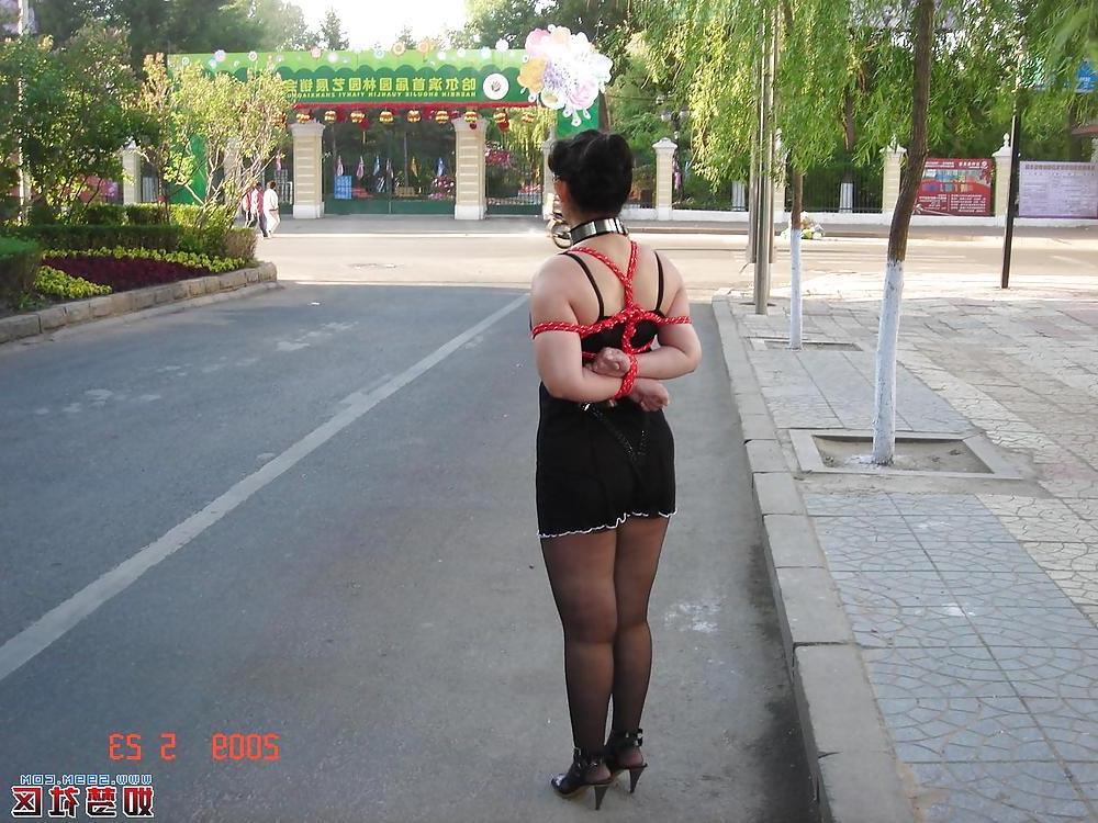 25P Crazy women on avenue SM