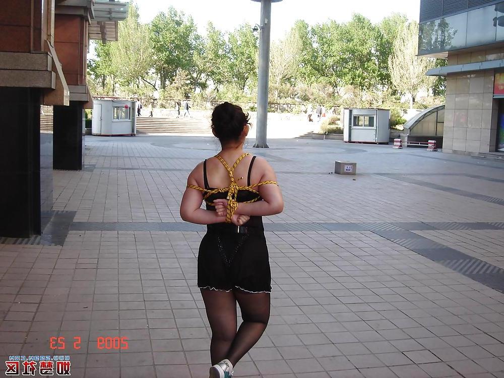 25P Crazy women on avenue SM