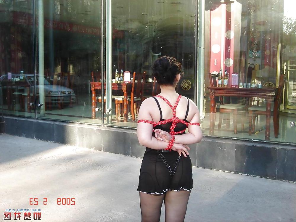 25P Crazy women on avenue SM