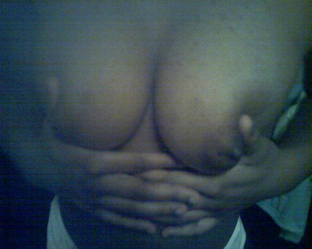 13P Ebony babe ready for action