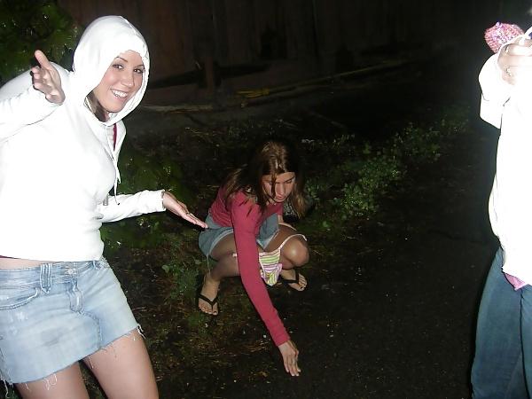25P Teen and 20's caught on toilette