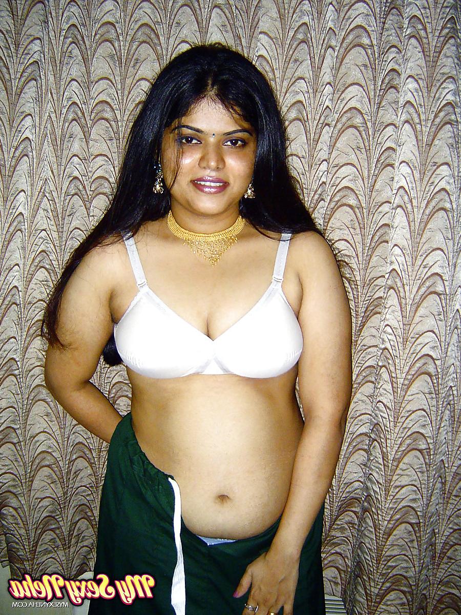 25P Indian housewife54