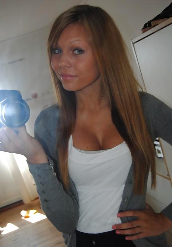 25P Self Shot Hot Babes Part XI